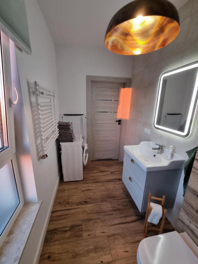 Komfortowy Apartament Przy Lesie 威赫罗伏 外观 照片